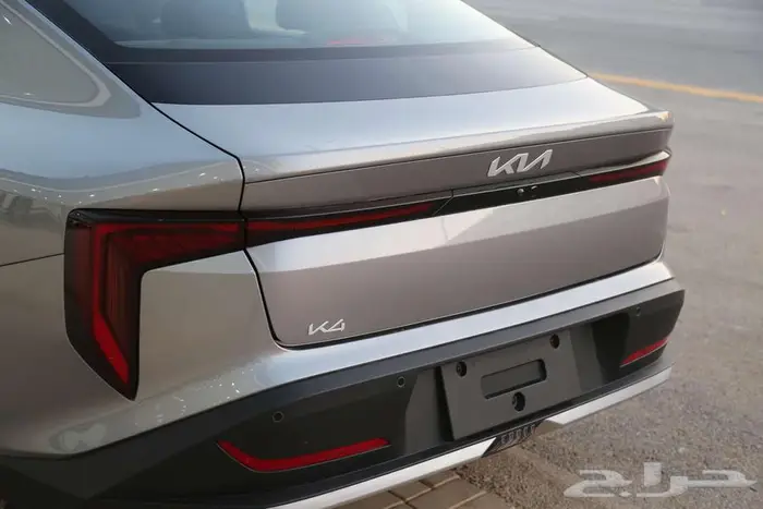 كيا K4 2026   فئة LX 1.6L (نص فل) ب 81650 بالضريبة 9