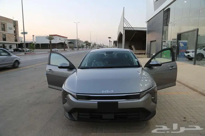 كيا K4 2026   فئة LX 1.6L (نص فل) ب 81650 بالضريبة 6