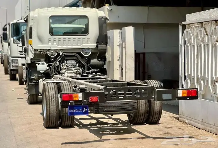 أيسوزو دينا 9.5 طن   موديل 2025 5