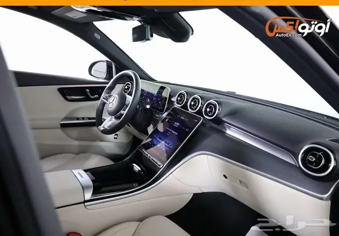 2025 مرسيدس C 300 13