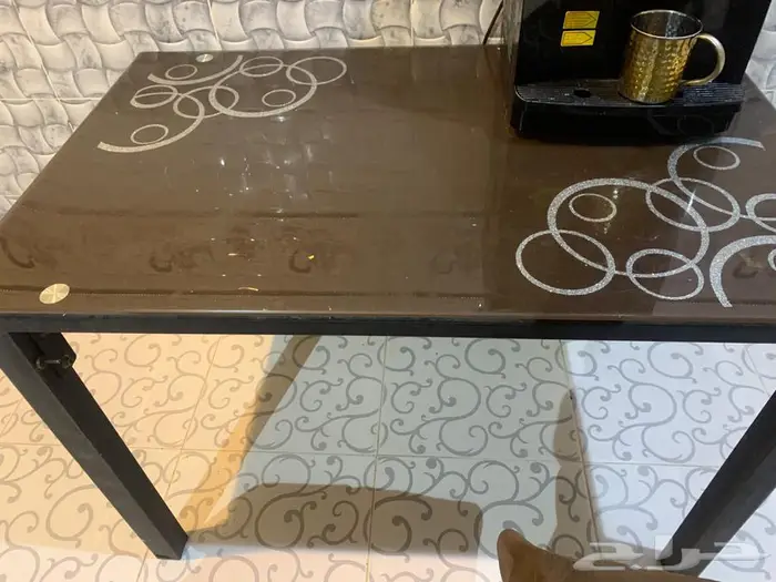 طاولة الطعام زجاجية 0