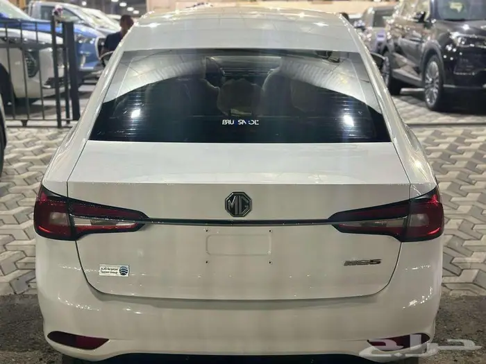 ام جى 5 استندر موديل 2025 9