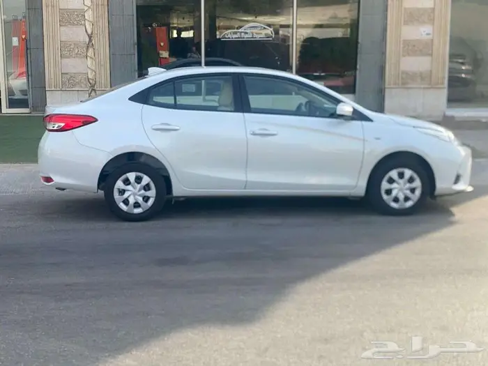 تويوتا يارس 2021 Y استخدام شخصي للبيع 12