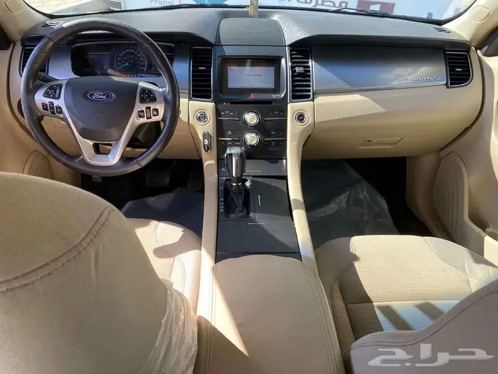 فورد تورس رمادي - 2017 11