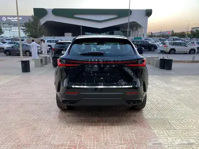لكزس NX350 AA بنزين 2026 (اسود) index