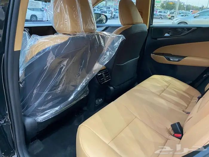 لكزس NX350 AA بنزين 2026 (اسود) 11