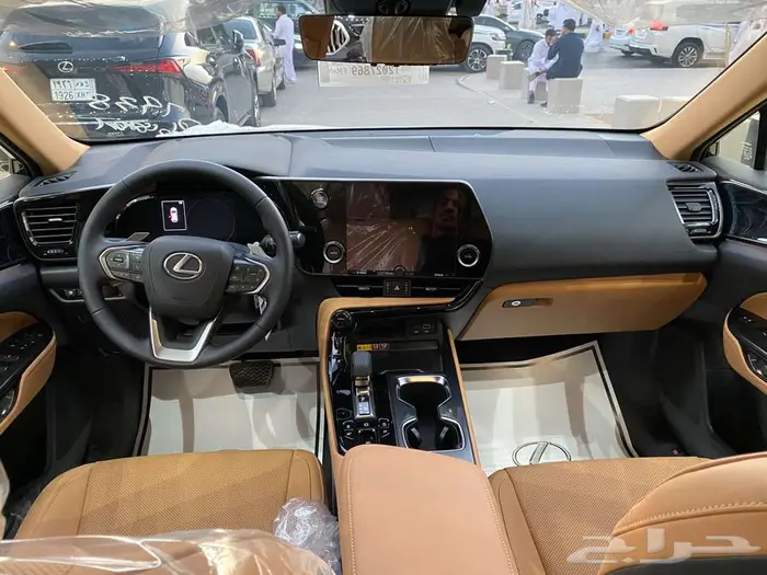 لكزس NX350 AA بنزين 2026 (اسود) 14