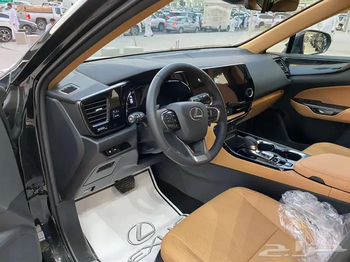 لكزس NX350 AA بنزين 2026 (اسود) 13