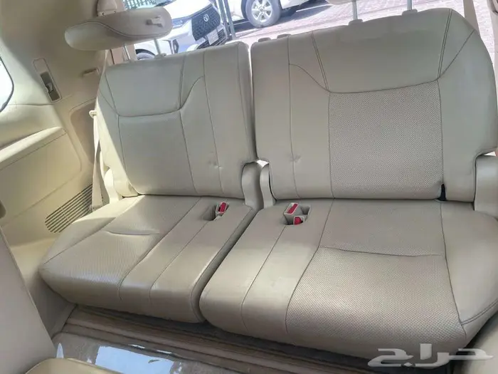 لكزس LX -570 سعودي 2015 فل كامل 32