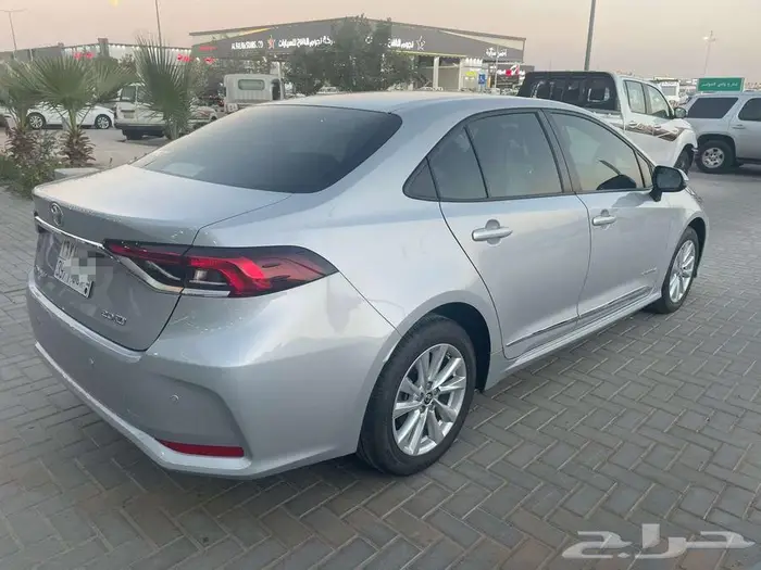 تويوتا كورولا 2025 محرك 2.0 مطور XLI 6
