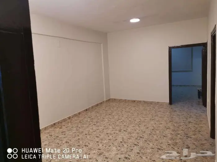 شقة للأيجار في حي الملز 0