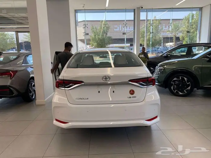 كرولا ستاندر 2.0 طيس 2025 و1.6 اقساط 2