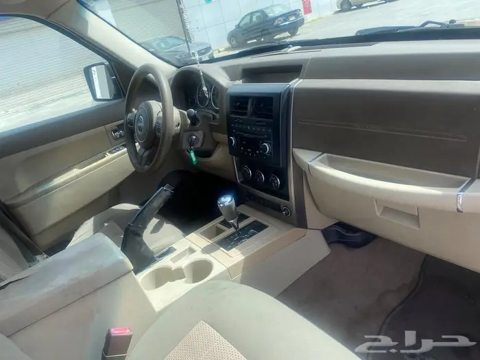 شيروكي ليبرتي 2012 V6 5