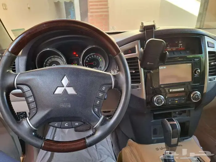 ميتسوبيشي باجيرو GLS 2016 فل  كامل 4