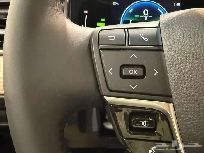 تويوتا كامري E بلس 2025   أداء مميز باقل قسط 9