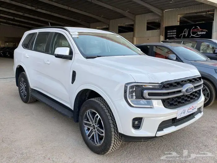 فورد ايفرست 2025 استاندر سعودي الاوان رمادي و ابيض 1