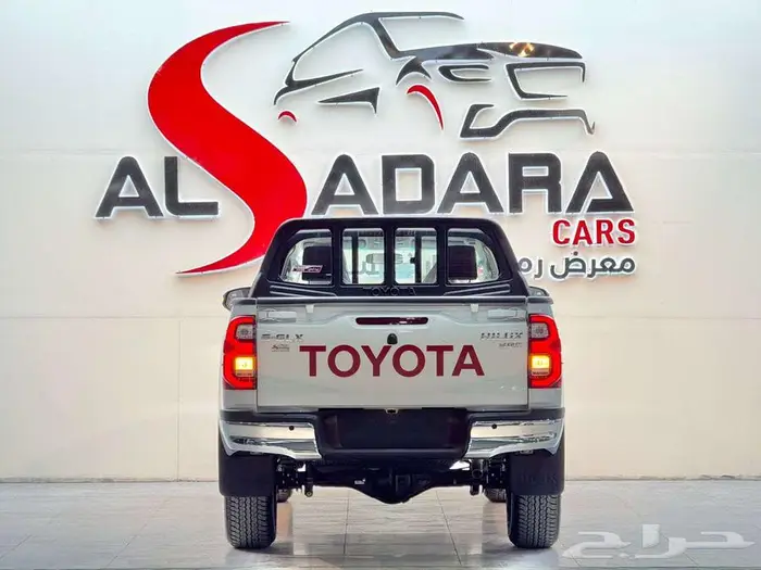 تويوتا هايلكس SGLX قير عادي بنزين 2025 5