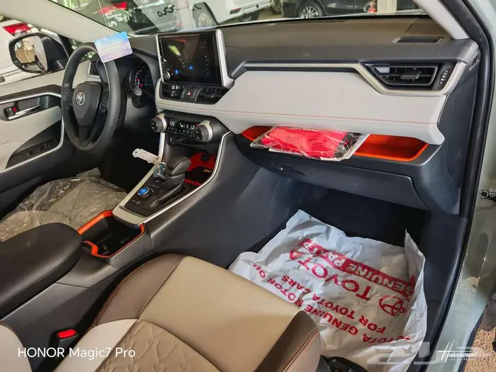 تويوتا راف فور ادفنشر Adventure موديل 2025 30