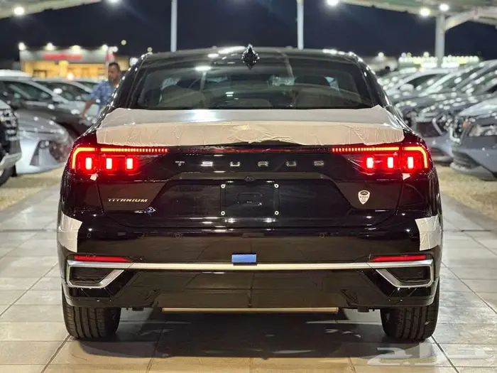 عرض خاص اقل سعر فورد توروس تيتانيوم 2025 10