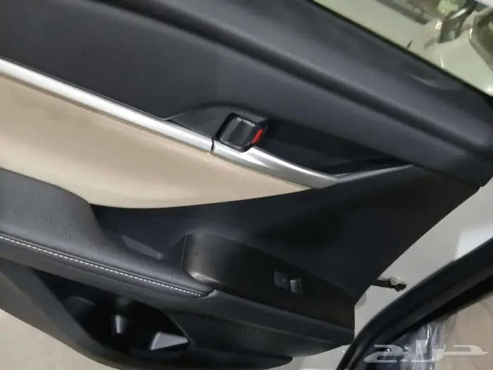 تويوتا كامري 2025 LE 6