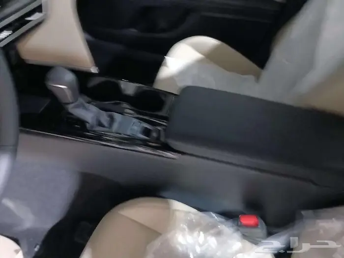 تويوتا كامري 2025 LE 9