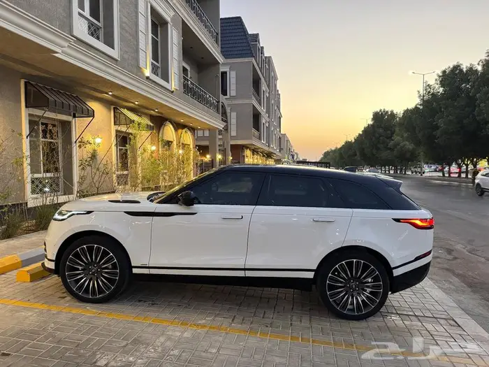 رنج روفر فيلار 2021 HSE 4