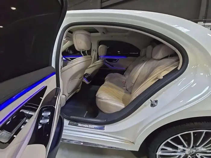 2021 Mercedes-Benz S 580 4MATIC Sedan 8