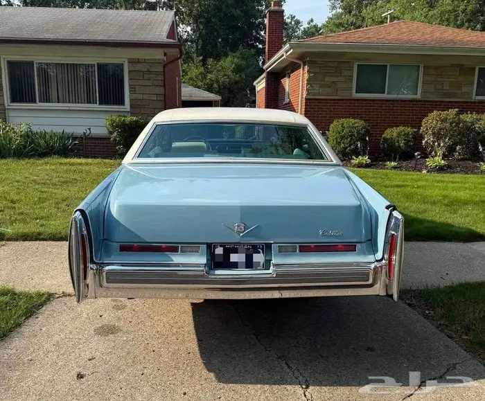 للبيع كاديلاك موديل 1975 Cadillac deville Coupe 4