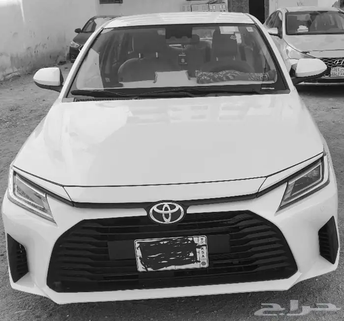 Toyota Yaris plus 2024 4