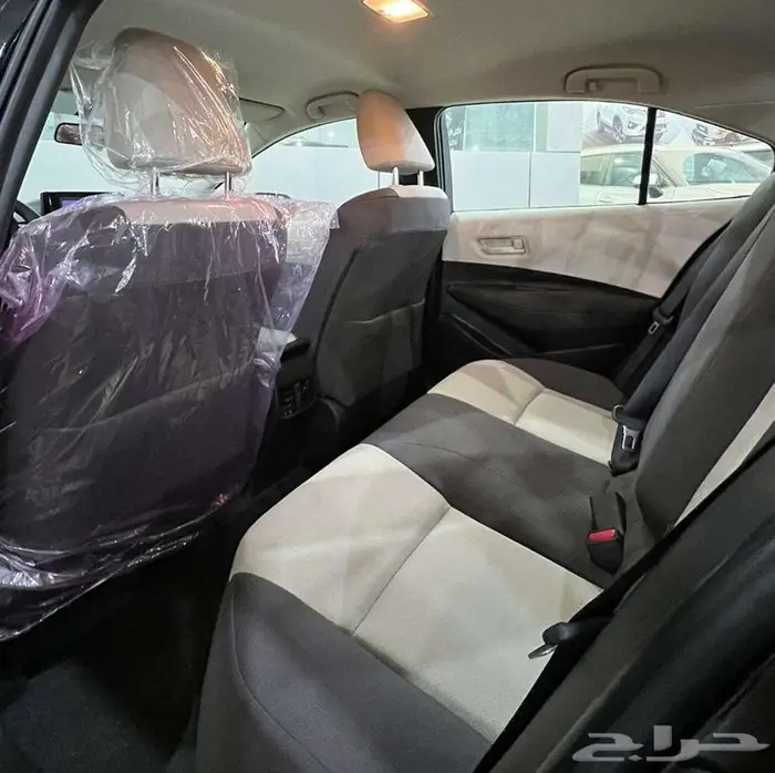 كرولا مطور محرك2.0 موديل2025 بريمي ب76.900 لدى الفريدي 3