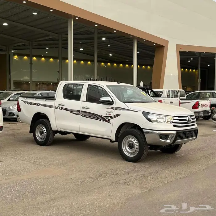 تويوتا هايلوكس 2025 1