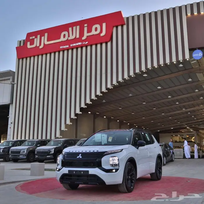 ميتسوبيشي اوتلاندر دبل نص فل و بلاك سام و ستاتدر 2025 سعودي 0