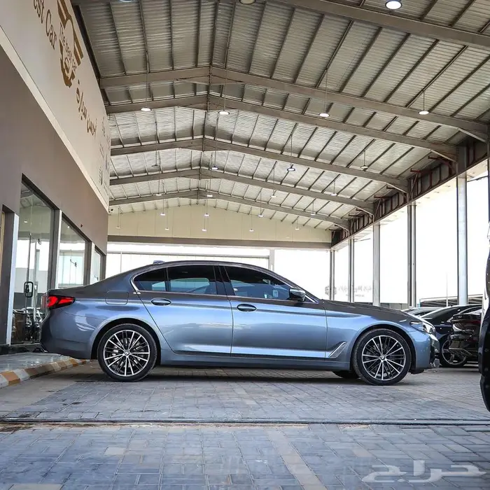 بي ام دبليو 520i موديل 2022 3