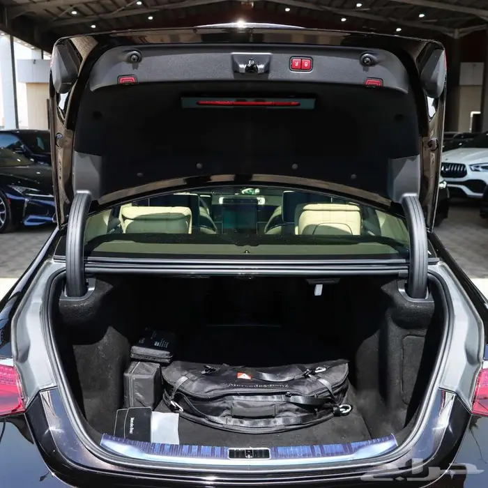 مرسيدس S580 AMG موديل 2022 عداد 65 الف كم 18