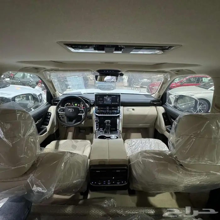 تويوتا لاندكروزر VXR ديزل 2023 رمادي 335000 4