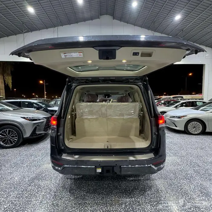 تويوتا لاندكروزر VXR ديزل 2023 رمادي 335000 14