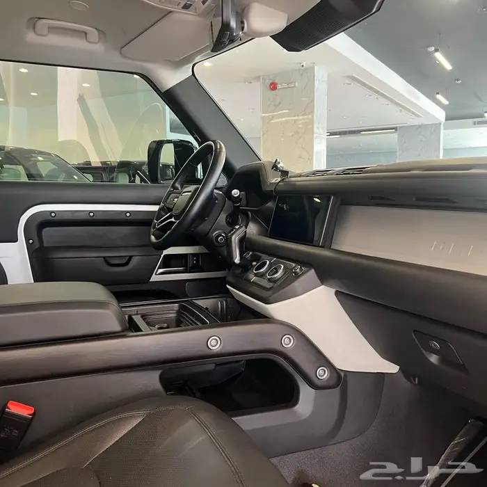 لاندروفر ديفندر HSE - 2022 8