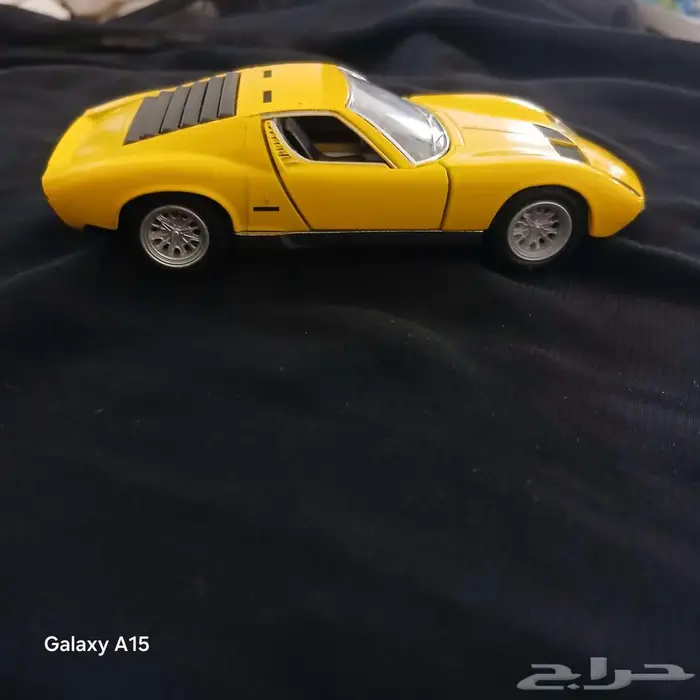 مجسمات سيارات البيع بالجمله 42