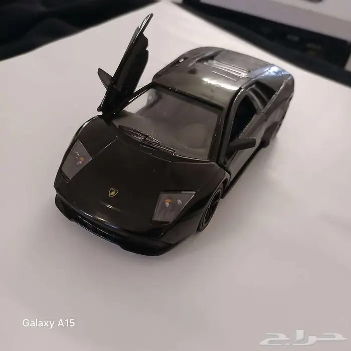 مجسمات سيارات البيع بالجمله 45