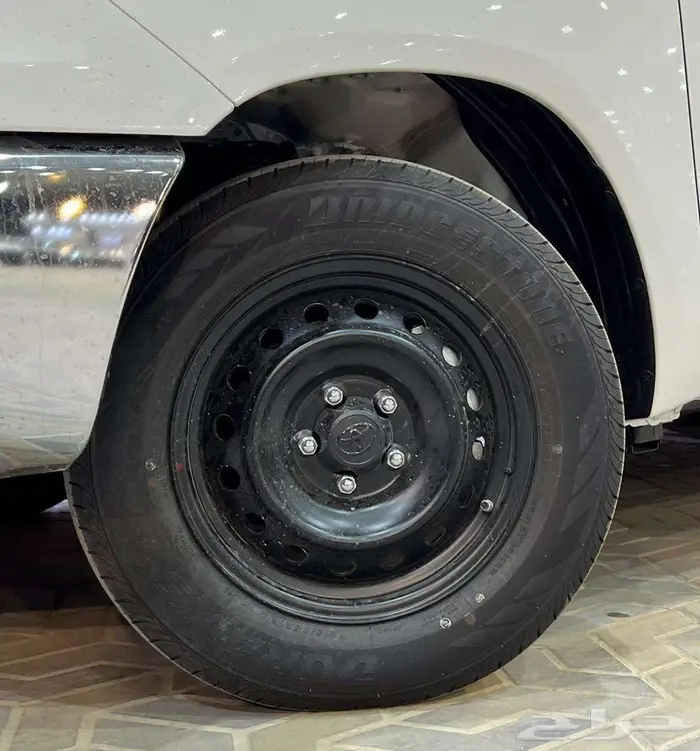 تويوتا هايلكس غماره ديزل GL ماكينه 2.4 موديل 2025 5