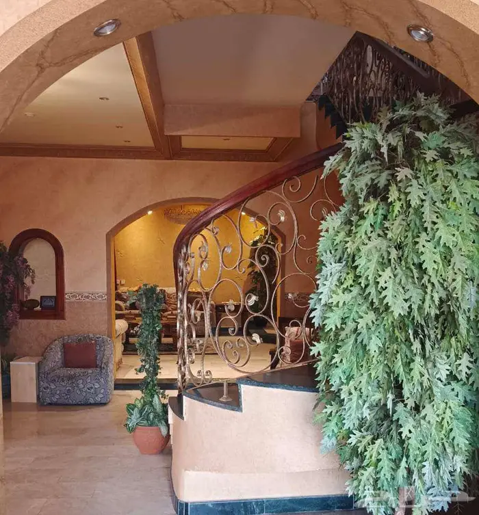 فيلا فاخرة للبيع   حي الشاطئ   جدة 1