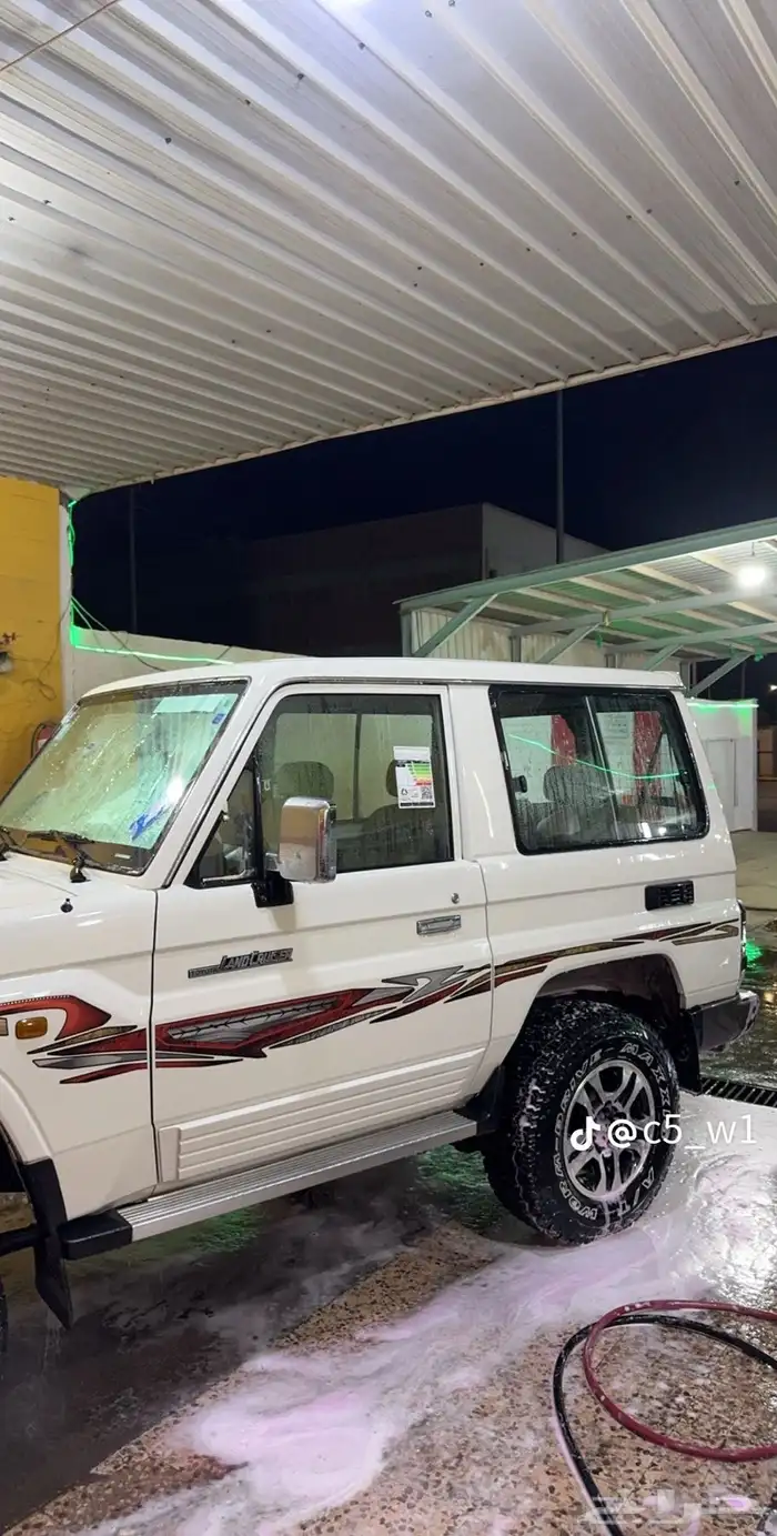 للبيع جيب  ربع فل كامل 2020 سعودي الممشي 185 12