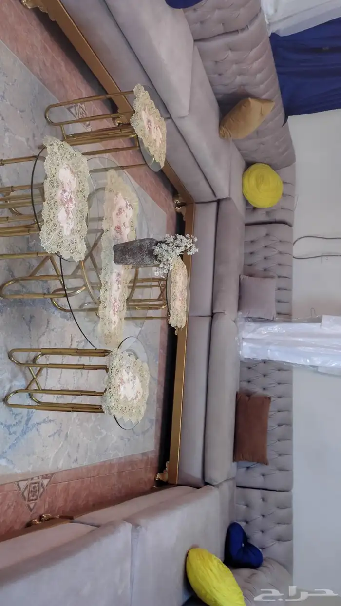 كنب نظيف ومن غير عيوب للبيع قابل للسوم 1