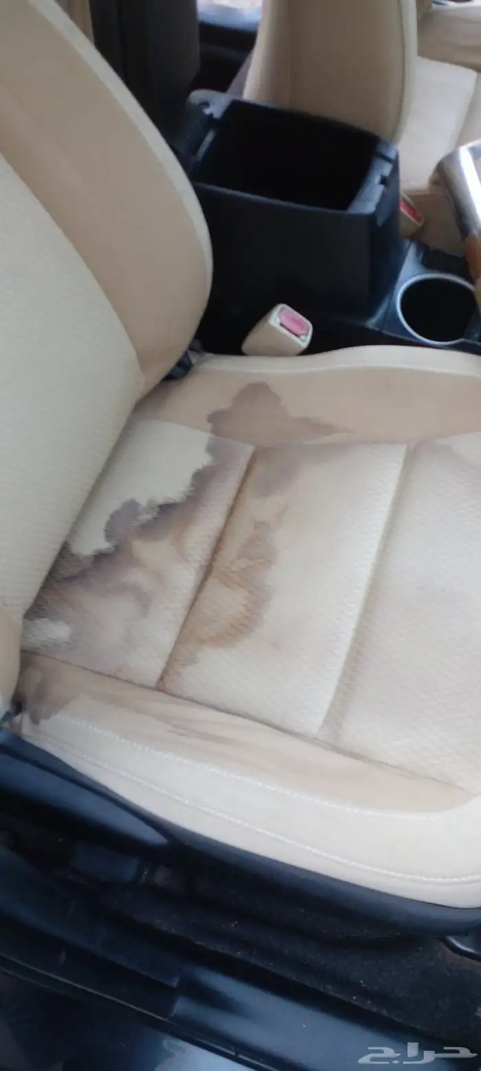 تلميع وتنظيف السيارت من الداخل وتنظيف الكنب والمجالس 9