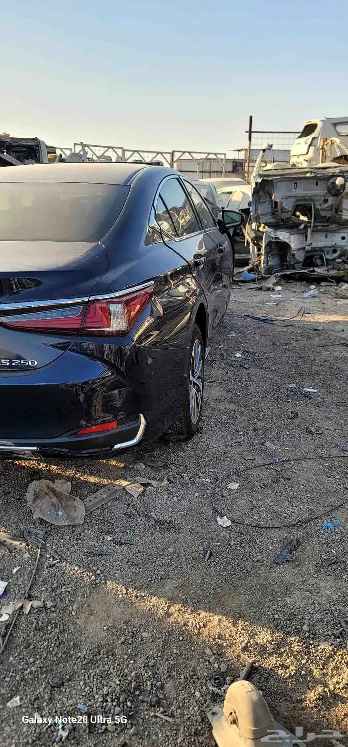 تشليح لكزس ES250 موديل 2023 قطع غيار فقط تشليح الحاير 1