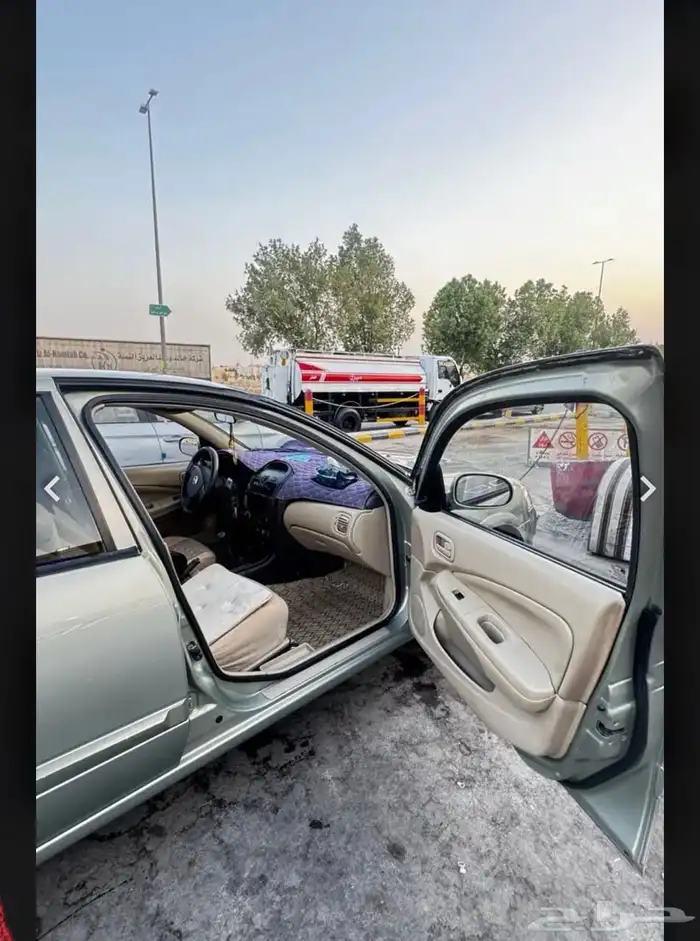 نيسان 7