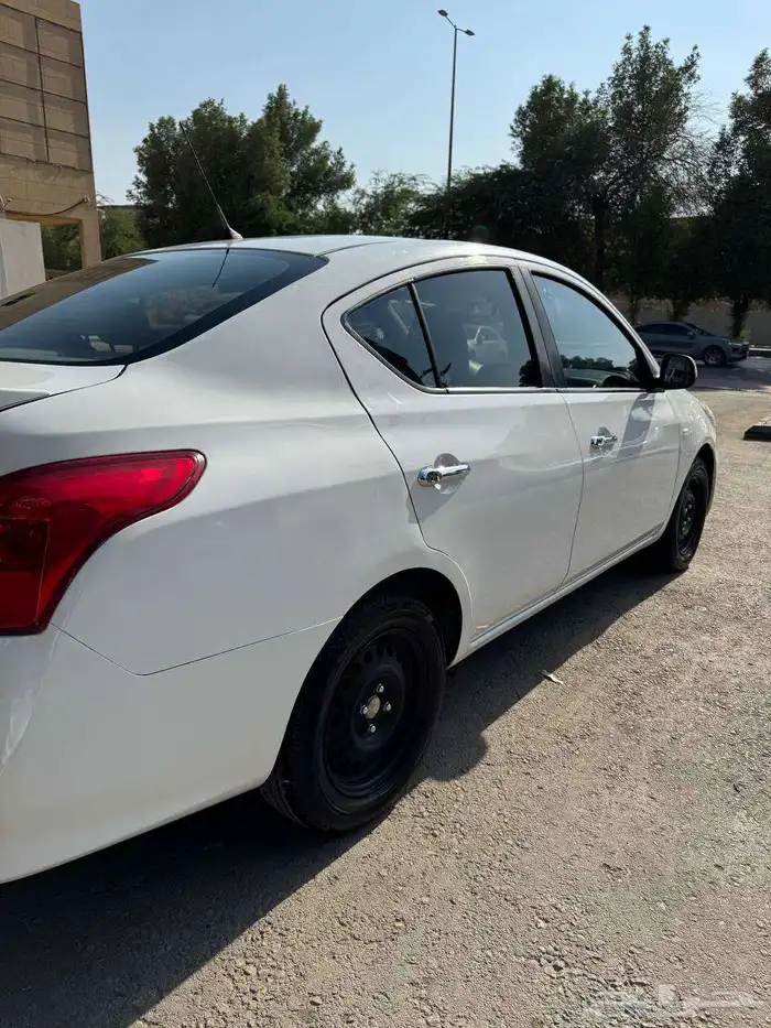 نيسان صني 2022 للبيع مالك اول 9