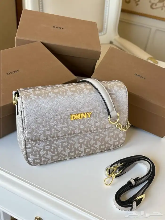 شنط ماركه توصيل فوري جده ورياض باقي المدن شحن لجميع المملكة 6