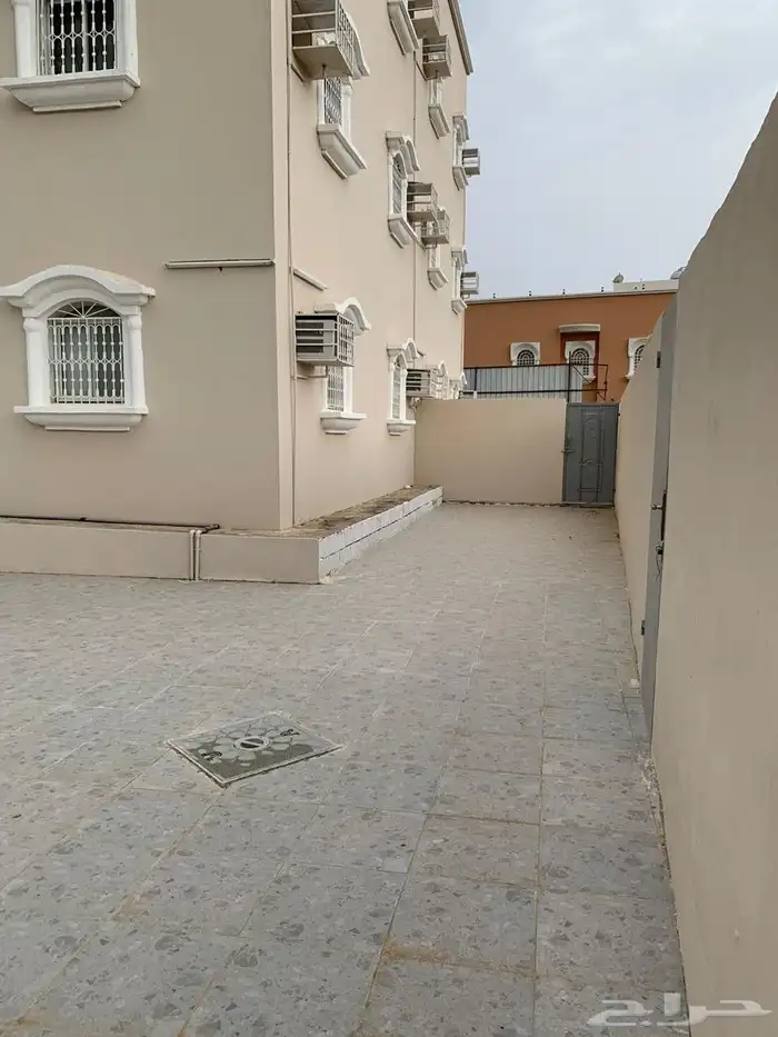 في العيدابي عمارة 6 شقق للبيع 4