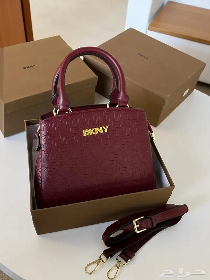 شنط ماركه توصيل فوري جده ورياض باقي المدن شحن لجميع المملكة 29